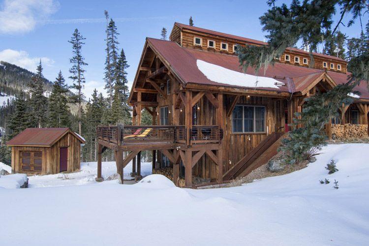 Taos Ski Valley 7 cabin in the snow