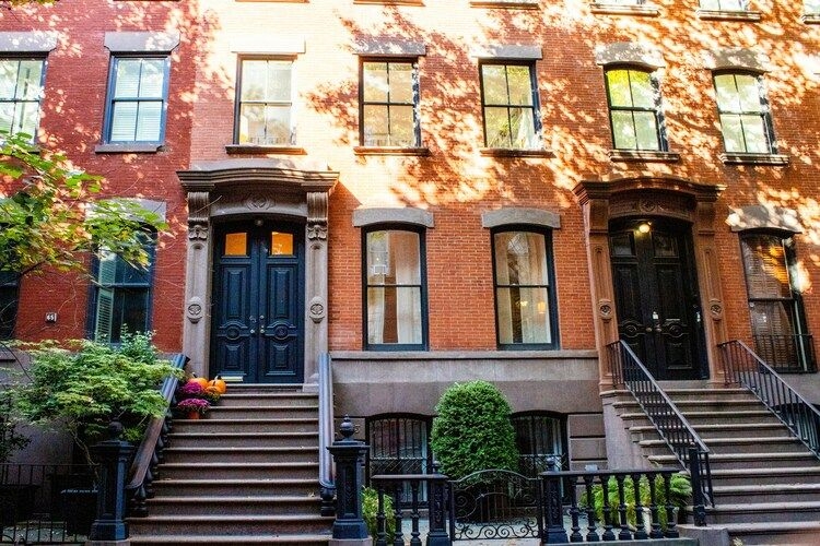 New York City holiday rentals, Manhattan, generic Greenwich Village townhomes, Top Villas