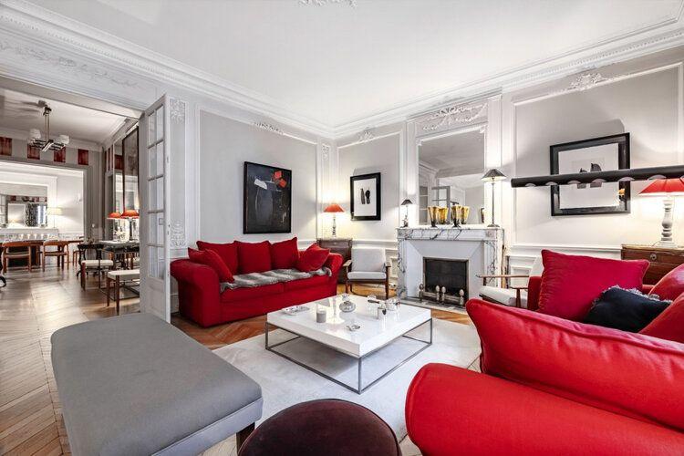 Paris accommodation, Epic Romance living space, Top Villas