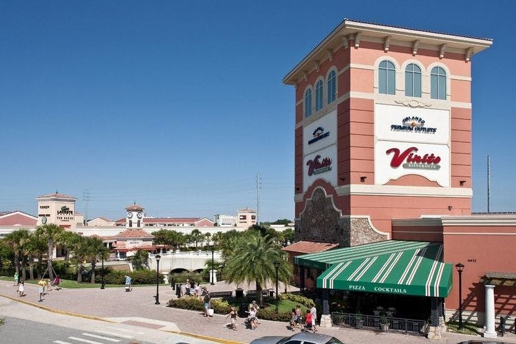View of the Premium Outlet shopping center in Orlando