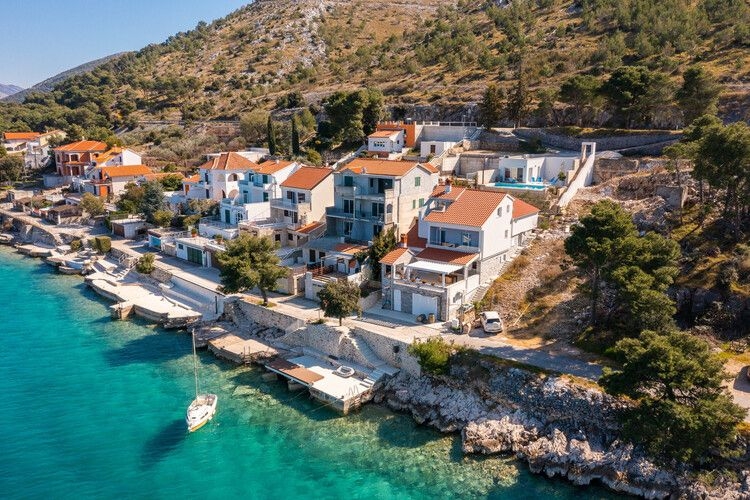 Sailing holidays Croatia, Sibenik, Top Villas