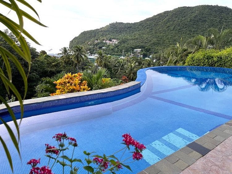 Saint Lucia luxury villa rentals with private pools - Ashiana Villa luxury infinity pool overlooking Saint Lucia coast