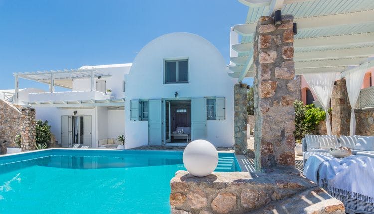 Santorini villas with private pools - Michaela Residence traditional Greek villa with private pool