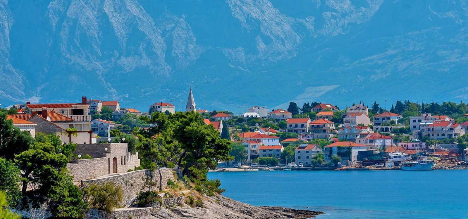 Secla villas, coastline setting, Top Villas