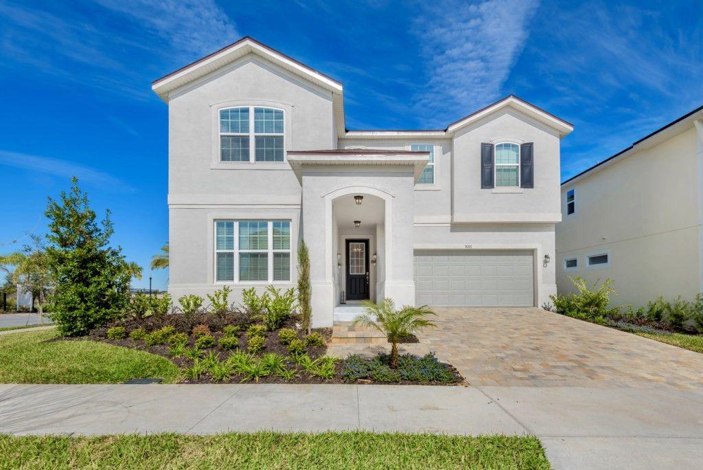 Solara Resort vacation homes offer a super location 8 miles from Disney