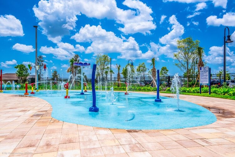 Storey Lake water park, splash pad, Top Villas