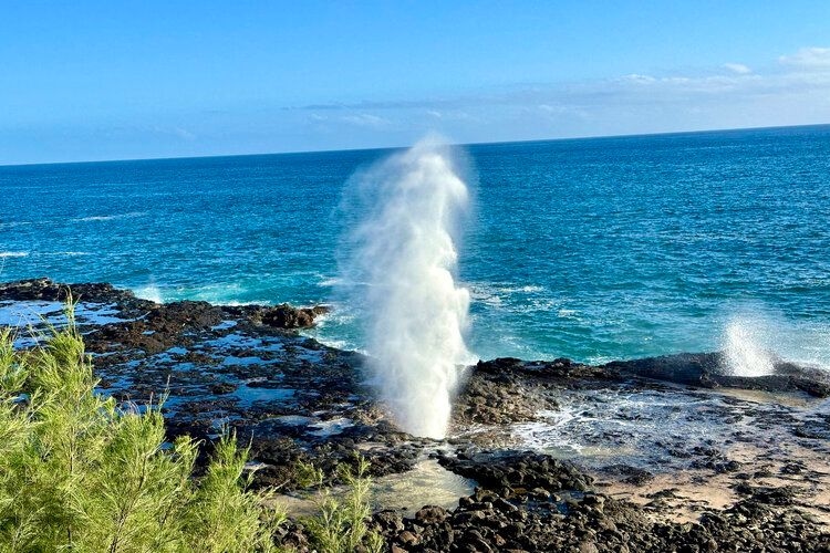 Things to do in Hawaii, spouting hole, Top Villas