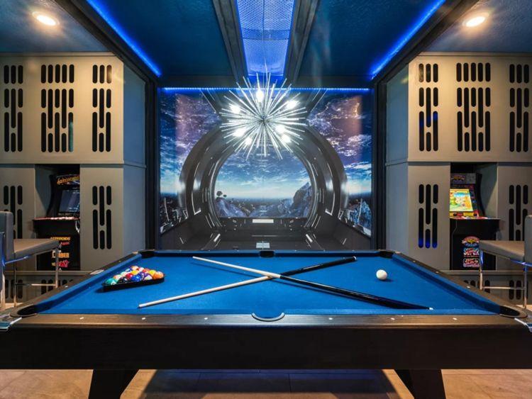Storey Lake Resort rentals with games rooms - Storey Lake Resort 936 game room with space theme