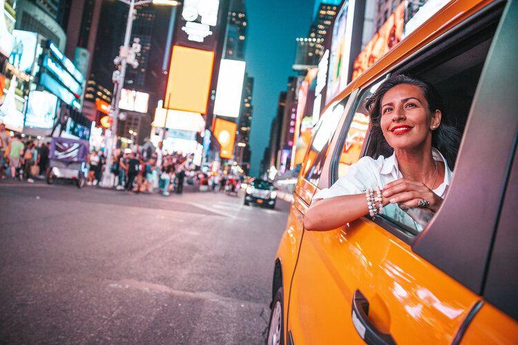 The best time to visit New York, taxi ride in Times square, Top Villas
