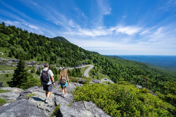 Things to do in Asheville NC, hiking, Top Villas