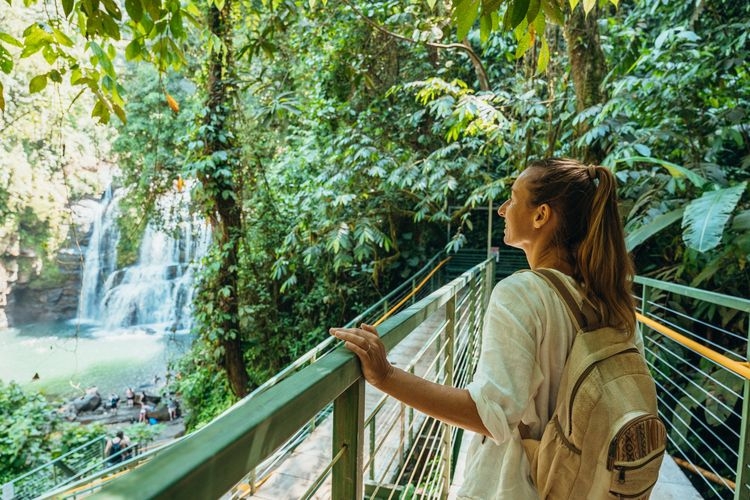 Things to do in Costa Rica, rainforest canopy walk, Top Villas