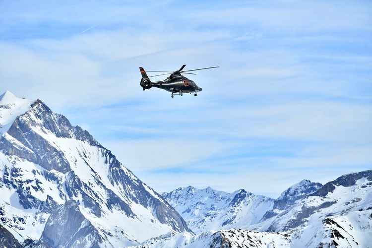 Things to do in Courchevel, helicopter tours, Top Villas