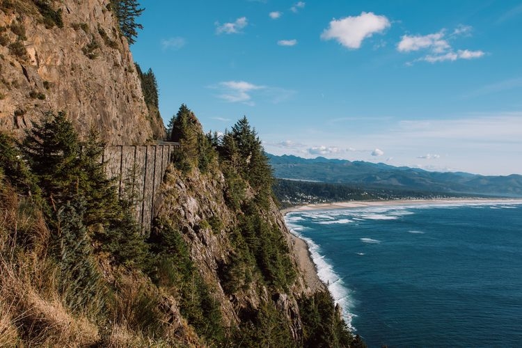things-to-do-in-oregon-viewpoint-neahkahnie-mountain.jpg