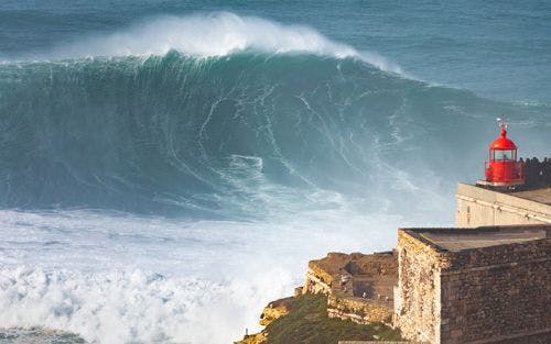 Huge wave in Navarre, Portugal