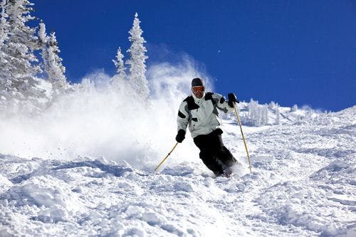 A man skiing in thick snow in Tennessee