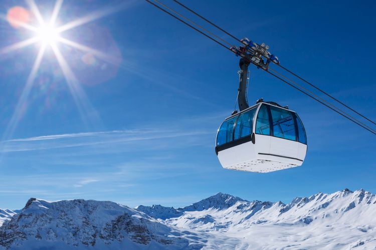 Things to do in Val d'Isere, cable car, Top Villas