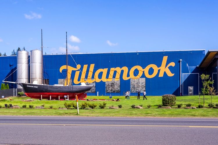 tillamook-creamery-things-to-do-in-oregon.jpg