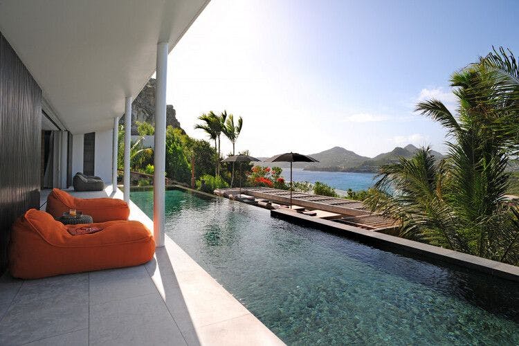Villa Bakea pool in Anse des Cayes