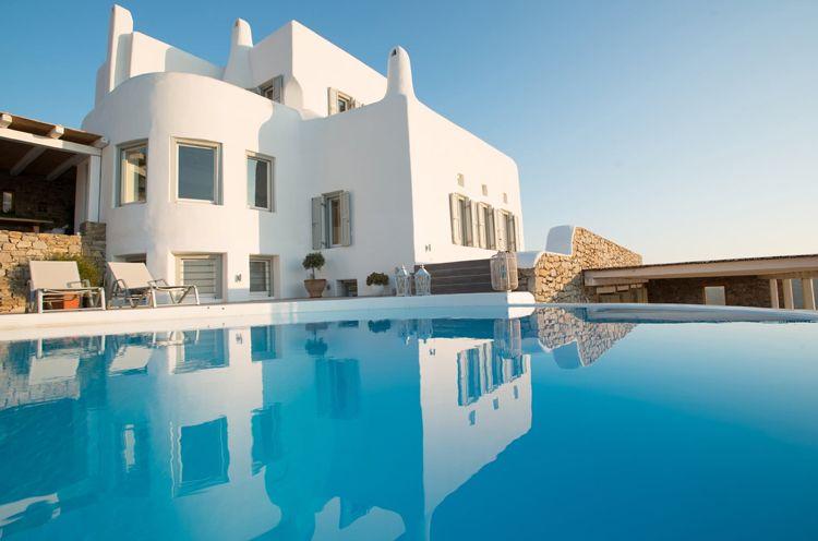 Villa Eleanor family villa with pool in Mykonos