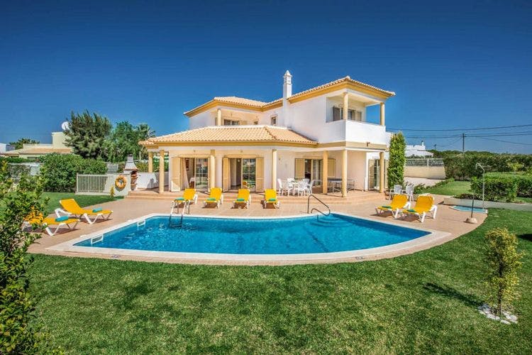 Villa Vega villas in Portugal with pools