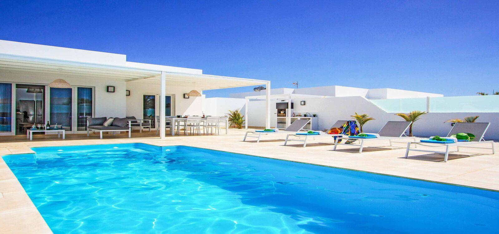 Villas in Lanzarote with private pool, Villa Balandra, Top Villas