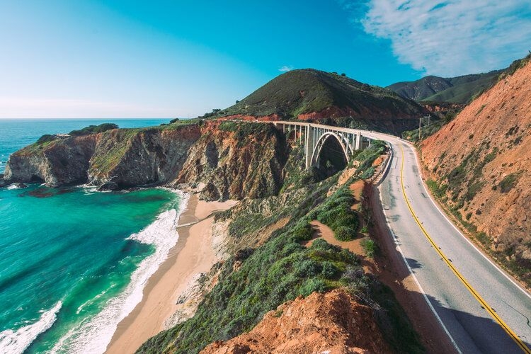 When is the best time to visit California, road trip, coastline. Top Villas