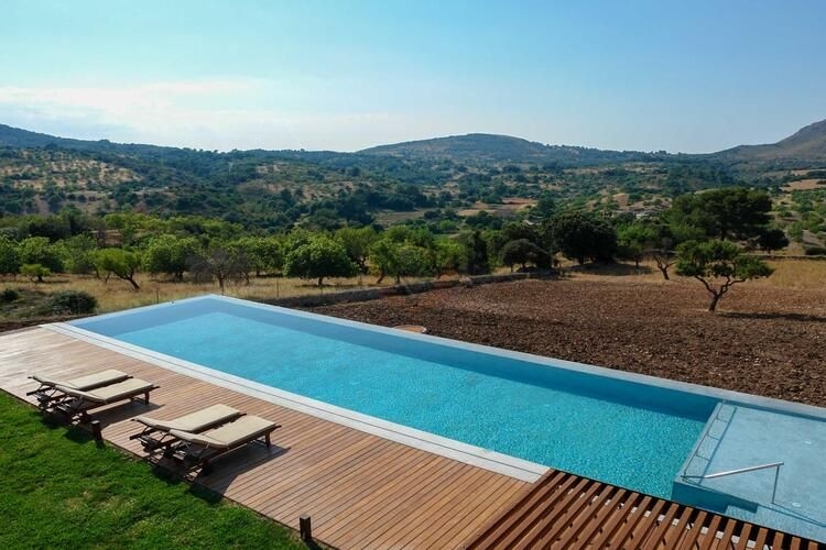 Where is the Love Island villa? Sa Vinyassa pool, Mallorca, Top Villas