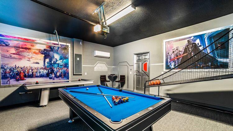 Windsor at Westside 32 game room with pool table and indoor basketball