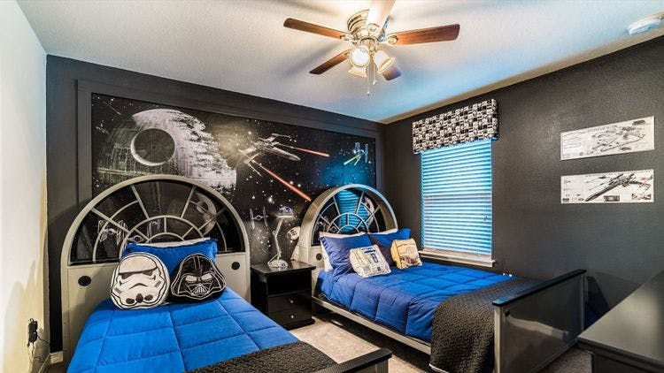 Windsor at Westside vacation rentals with themed rooms - Windsor at Westside 32 Sta Wars themed bedrooms