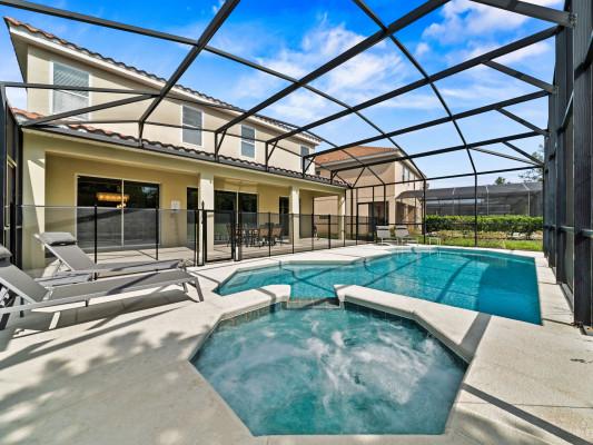 Solterra Resort 1000