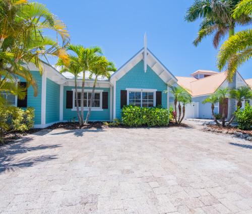 Holmes Beach 215