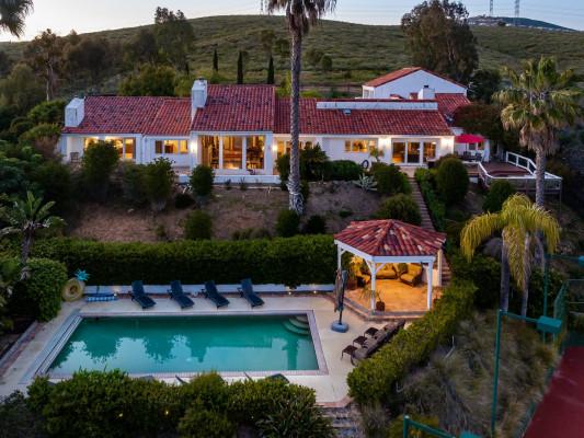 Escondido 2