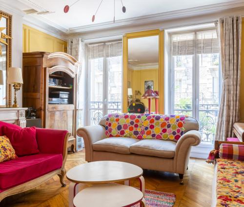 Painting the Streets of Pigalle