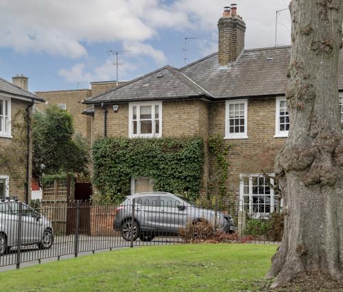Secret Garden Square House