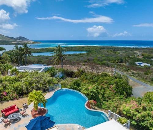 Hook 'em on Paradise