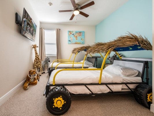 Encore Resort 377 summer vacation rentals with themed bedrooms