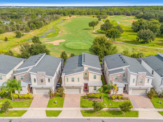 Championsgate 330
