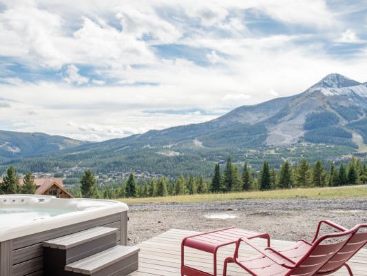 Big Sky 30 Montana mountain cabins with hot tubs