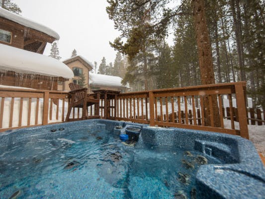 Breckenridge 8 mountain cabin with hot tub