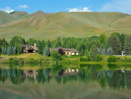 Sun Valley 8 mountain lake cabin rentals