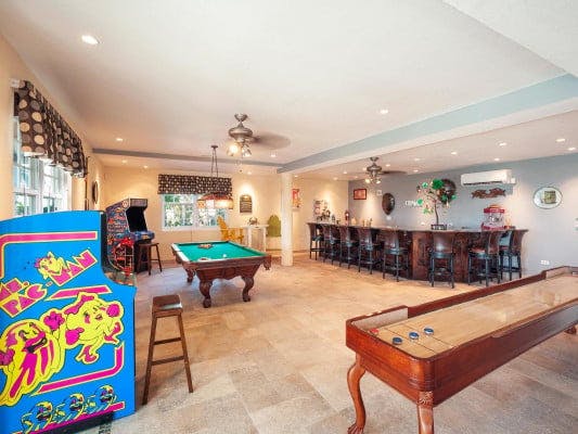 Our Cayman Cottage rentals with games rooms for large groups