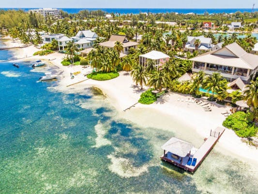 Paradis Sur Mer beachfront villas Cayman Islands