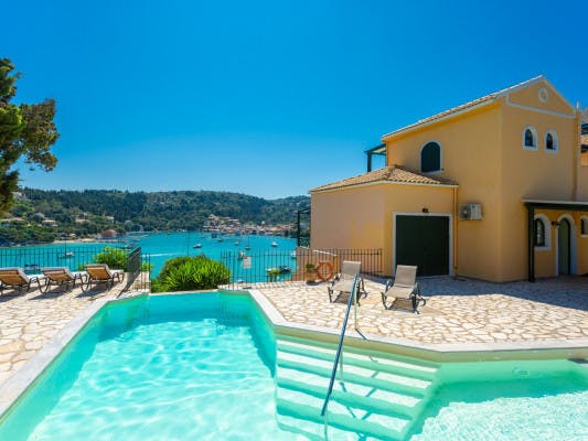 Alexander villas in Greece with private pools