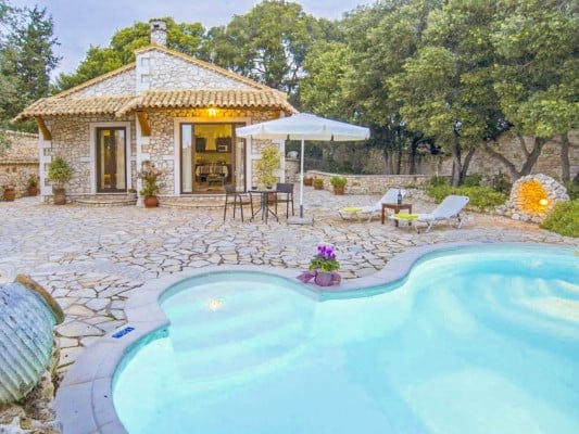 Villa Nionios villa for couples with private pool