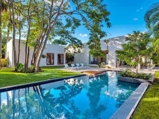 Miami 10 USA rentals with pools