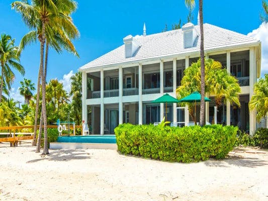 Abita Kai accessible rental in the Cayman Islands