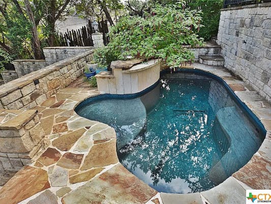 Canyon Lake 51 Texas rentals with pools
