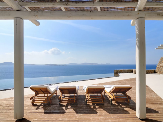 Villa Iris - Mykonos 8 bedroom beachfront vacation rental