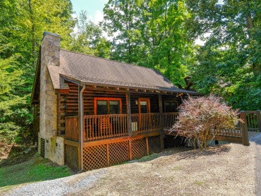 Pigeon Forge 44 cabins for couples