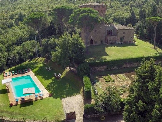 Torre di Paciano European villas with pools